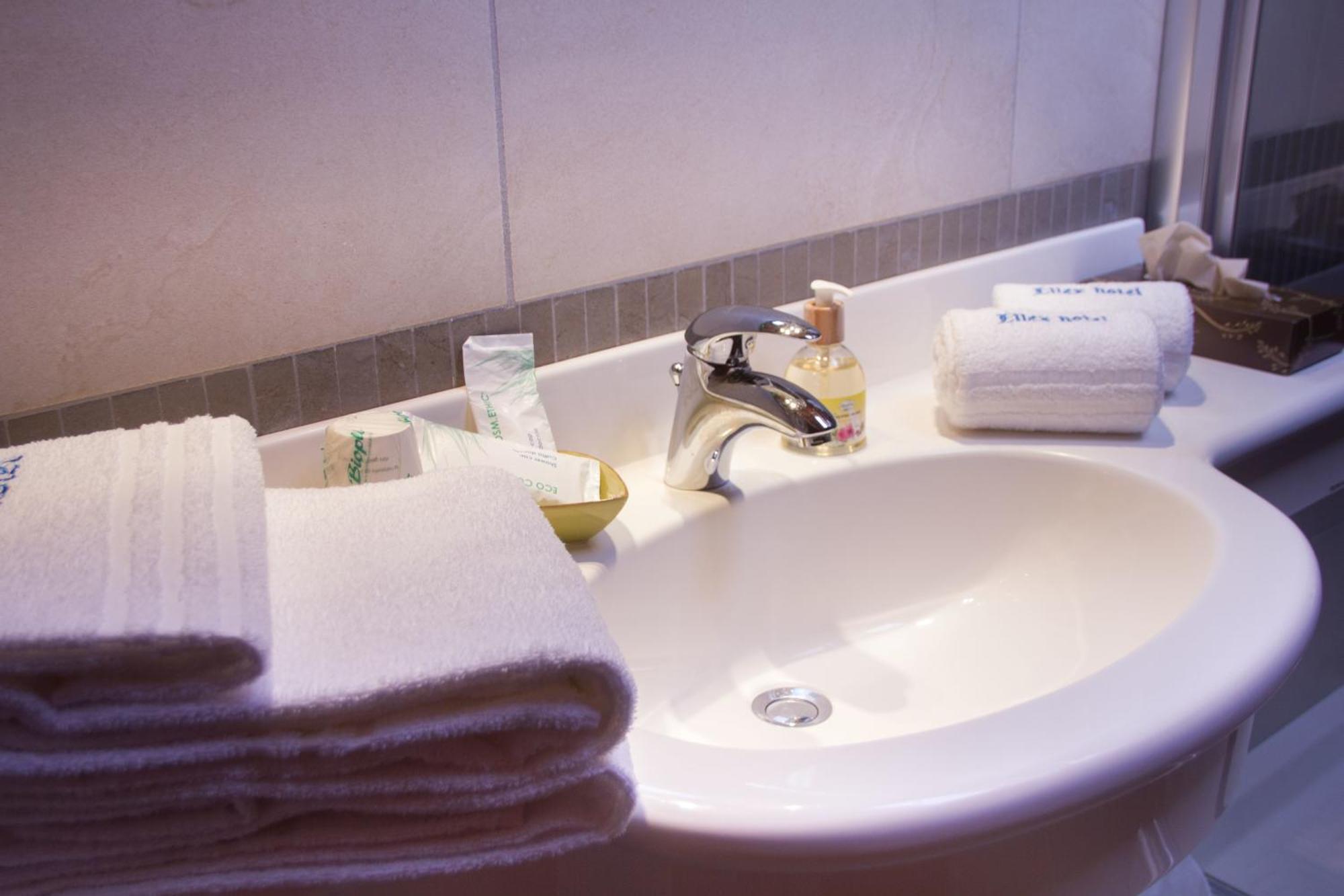 Ellex Eco Hotel 그레소니라트리니테 객실 사진