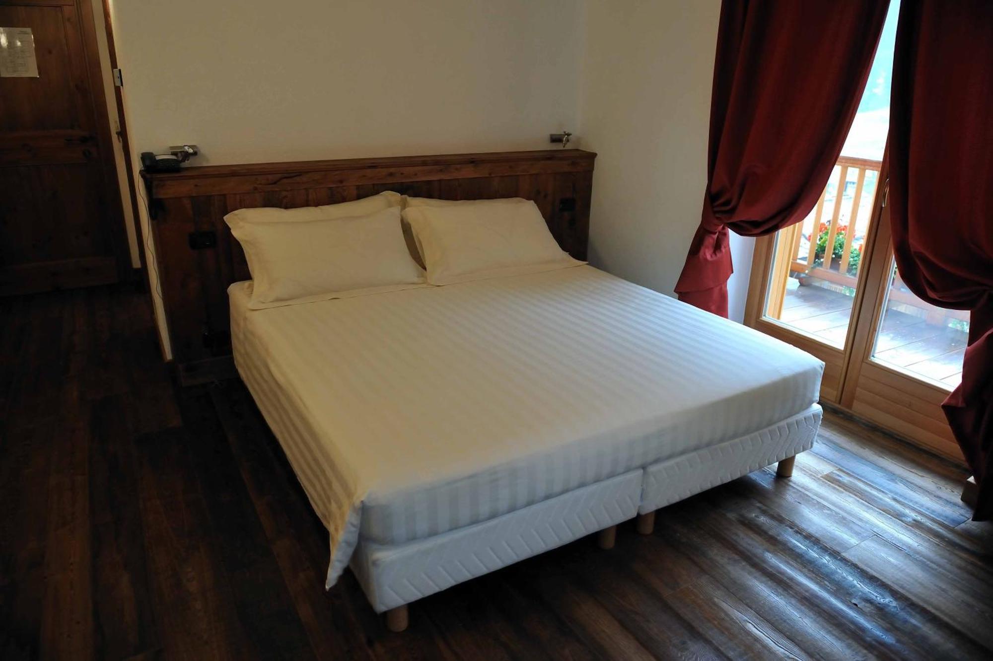 Ellex Eco Hotel 그레소니라트리니테 객실 사진